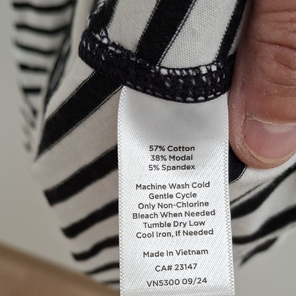 NWT-Striped Short Sleeve Tee - Picture 6 of 7